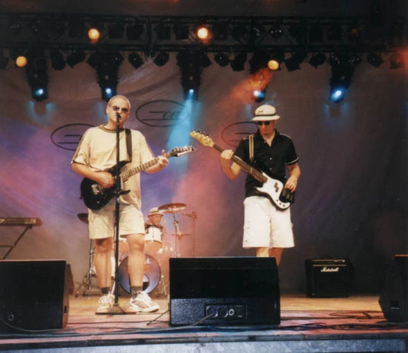 Črtica 2000 - nastop